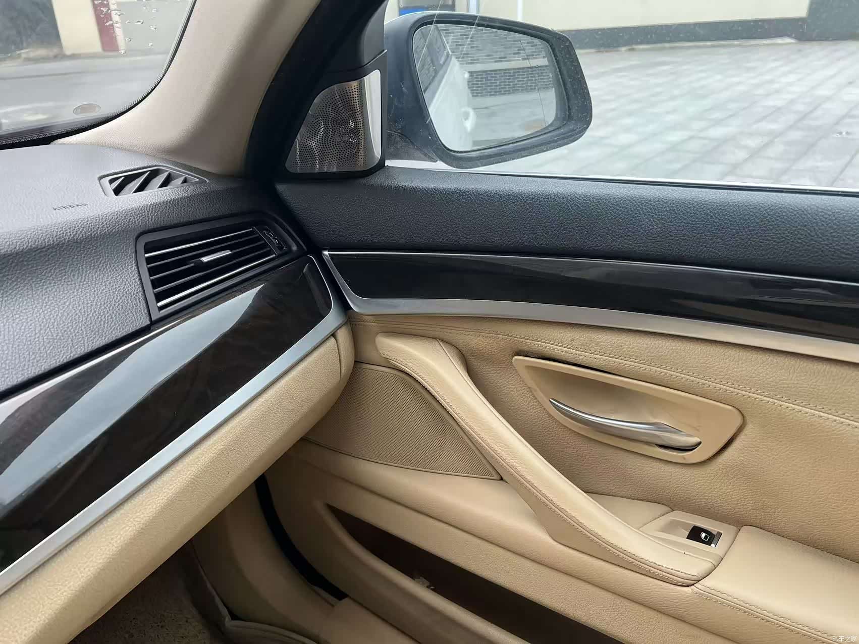 BMW 5 Series, 2011 14