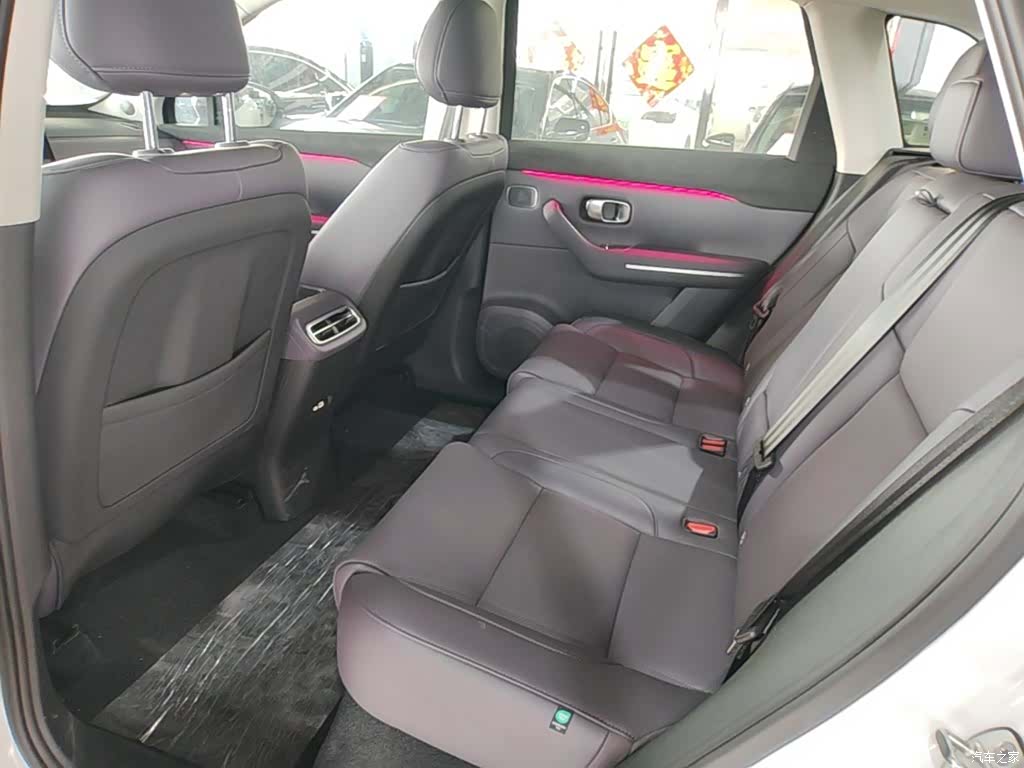 Leapmotor C10, 2025 17