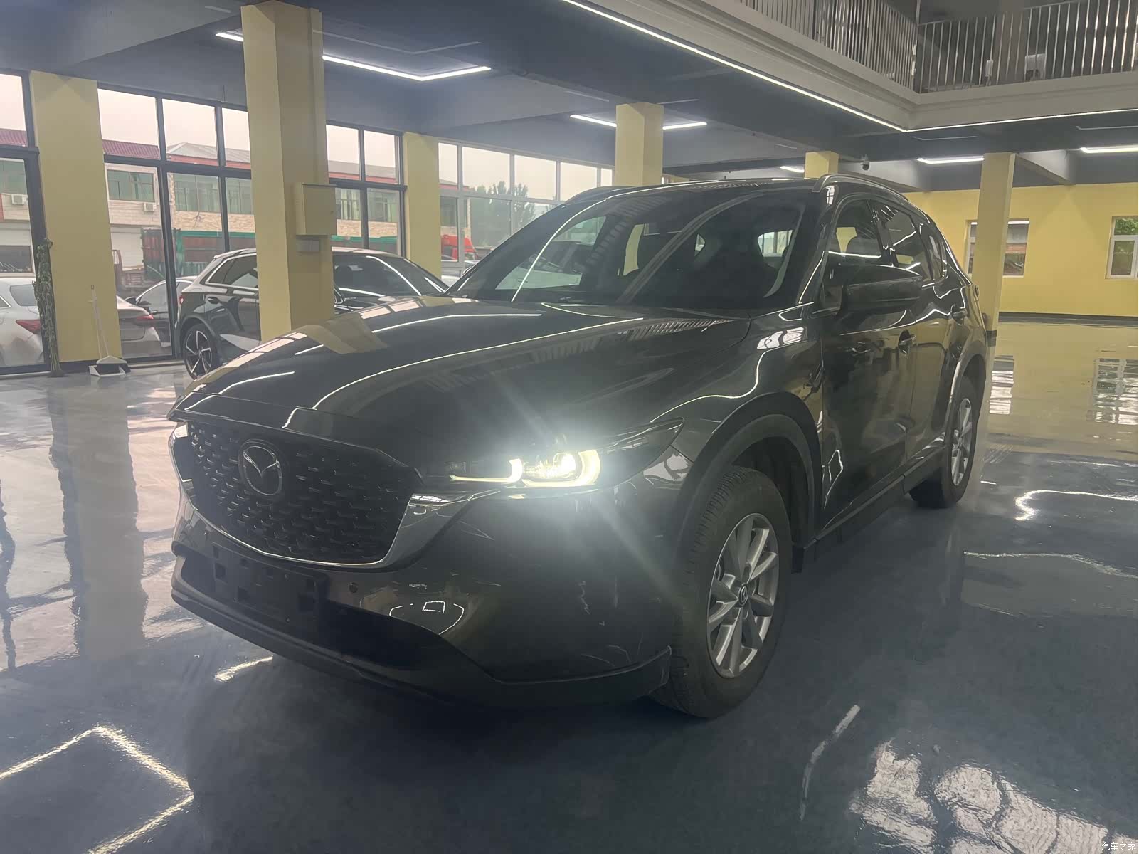 Mazda CX-5, 2025 1