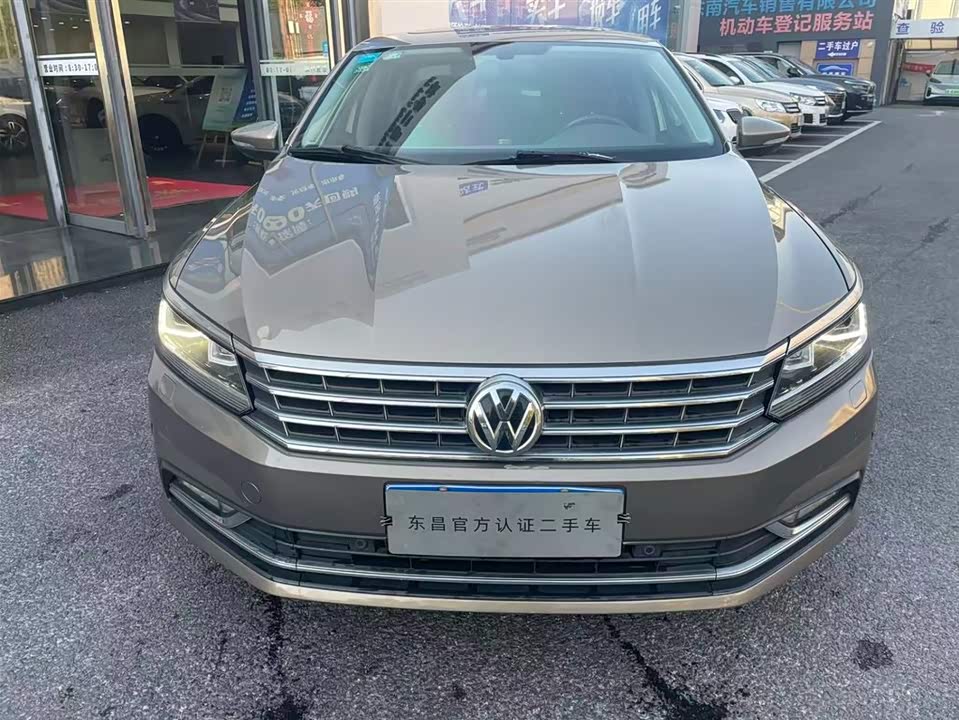 Volkswagen Passat