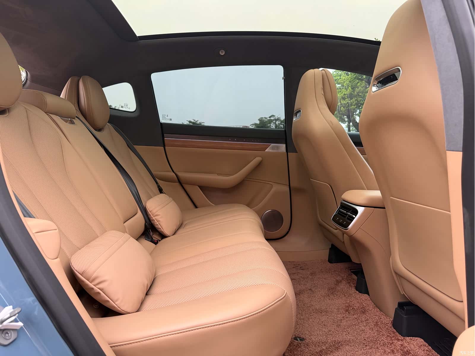 Luxeed R7, 2024 11