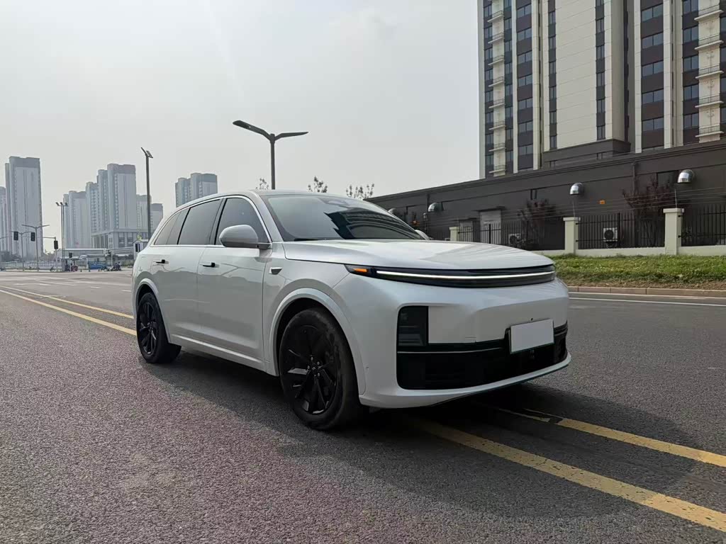 Li Auto L7