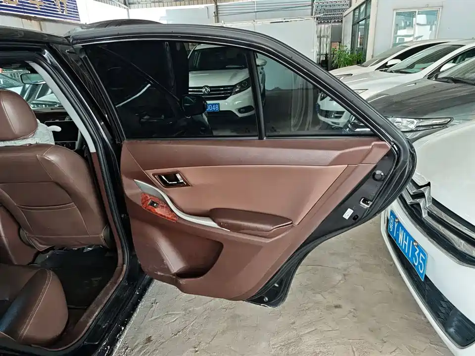 Zotye Z300 Zotye Z300