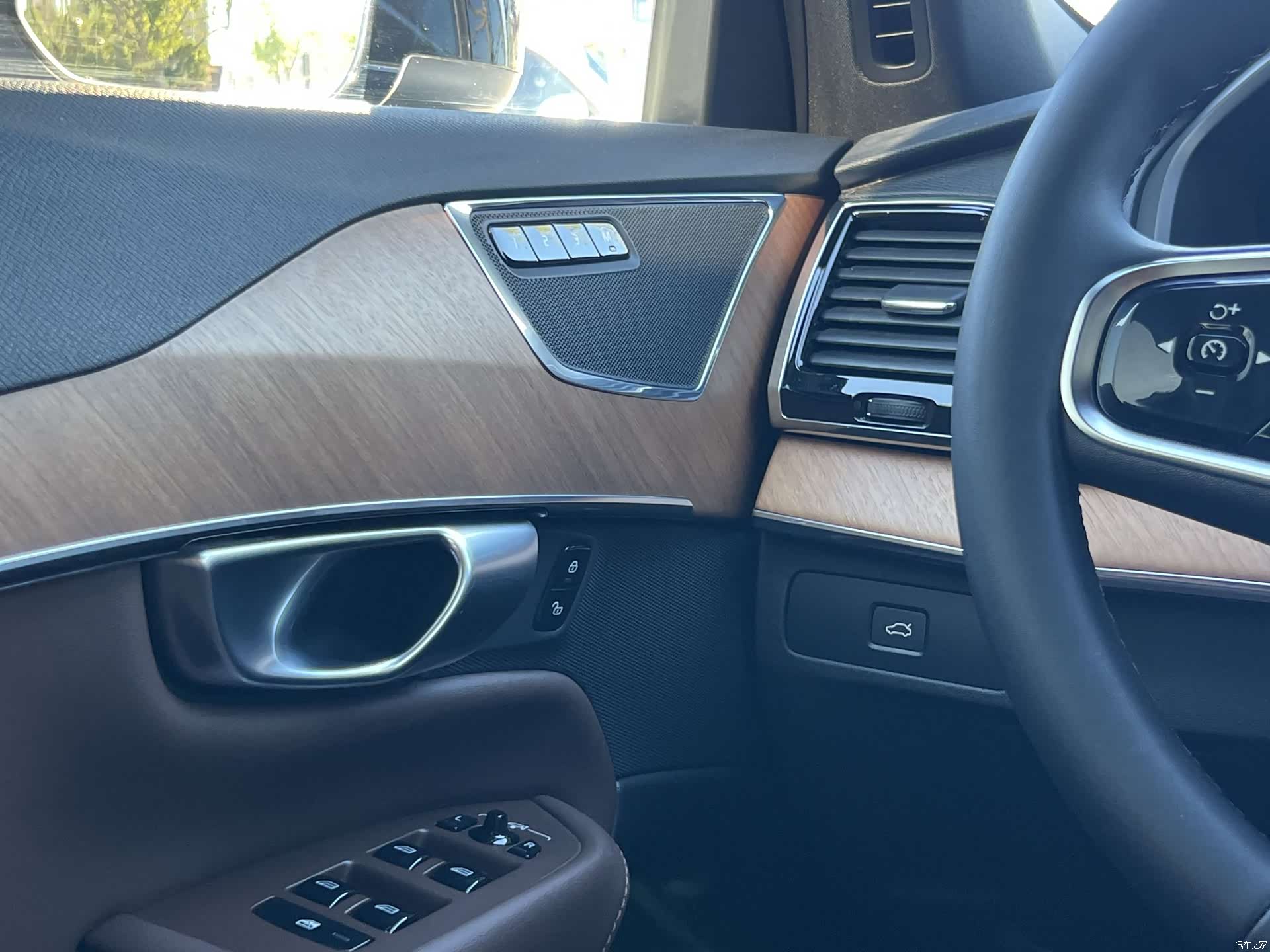 Volvo XC90, 2024 14