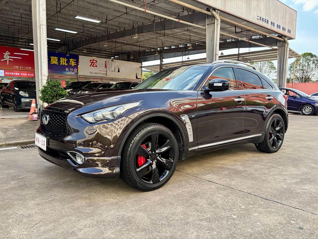 Infiniti QX70