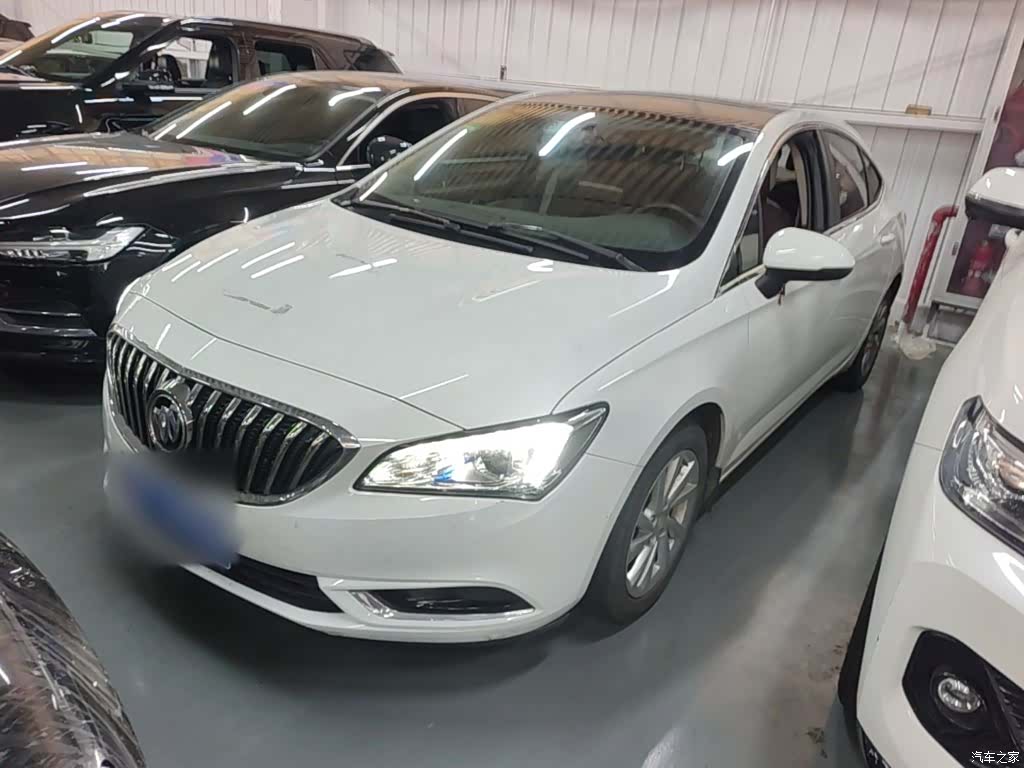 Buick Verano, 2017 1