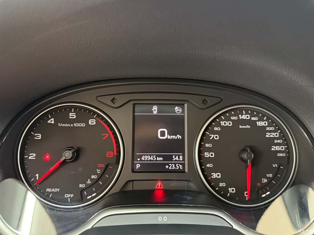Audi Q2L, 2022 10