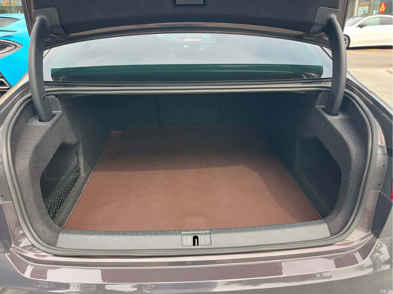 Volkswagen Phideon, 2016 12