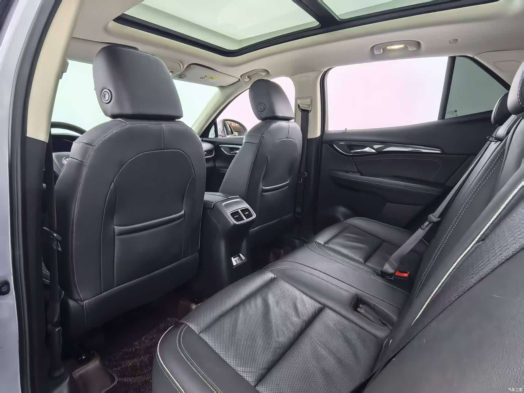 Buick Envision, 2022 11