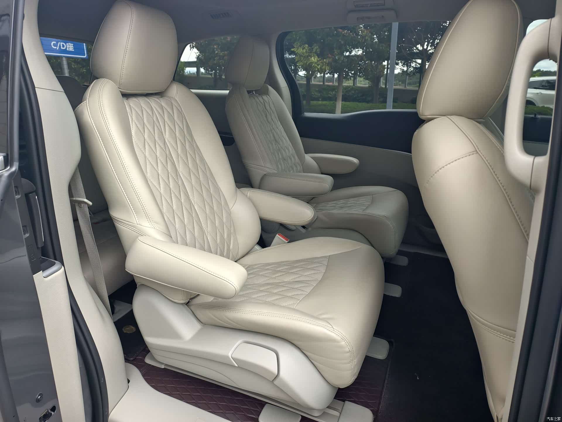 Buick GL8, 2021 9