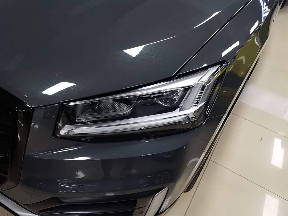 Audi Q2L Audi Q2L