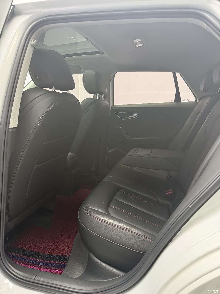 Audi Q2L, 2023 18