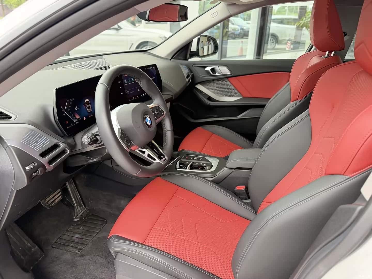 BMW 2 Series, 2025 8