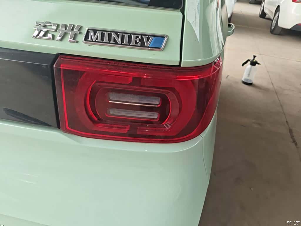 Wuling MINIEV, 2022 8