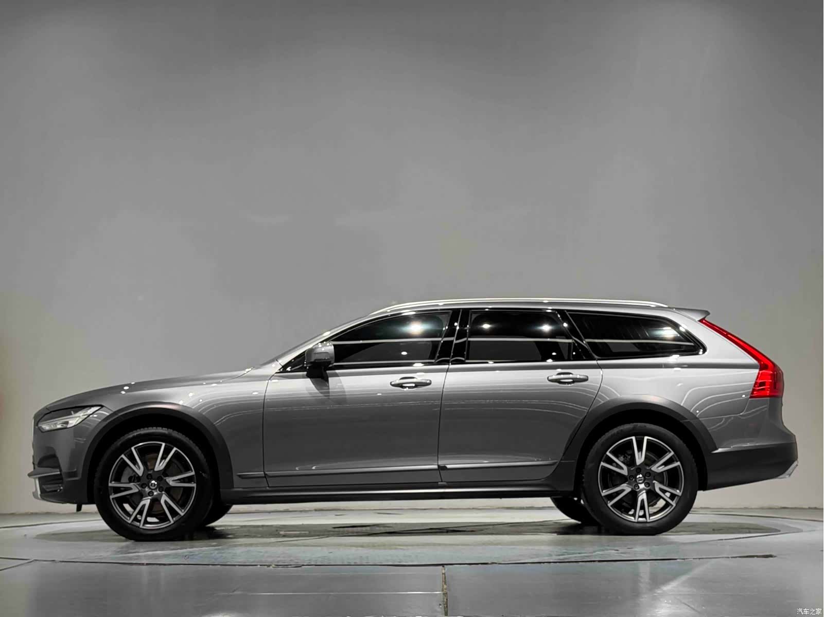 Volvo V90, 2020 17