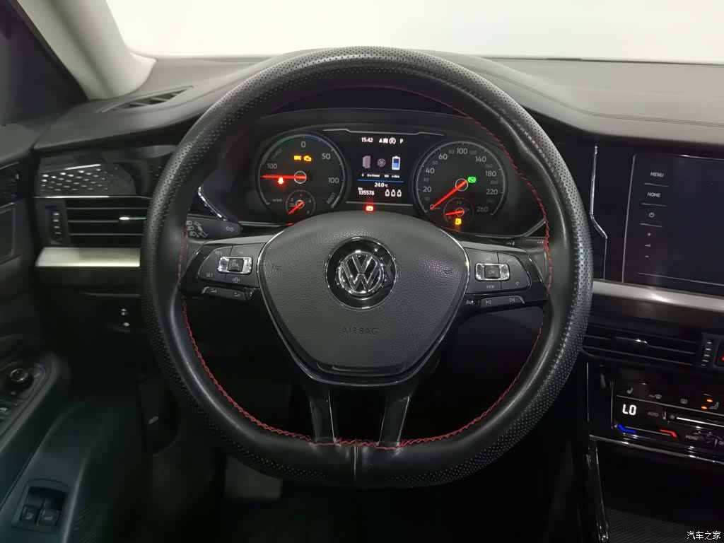 Volkswagen Passat, 2020 11