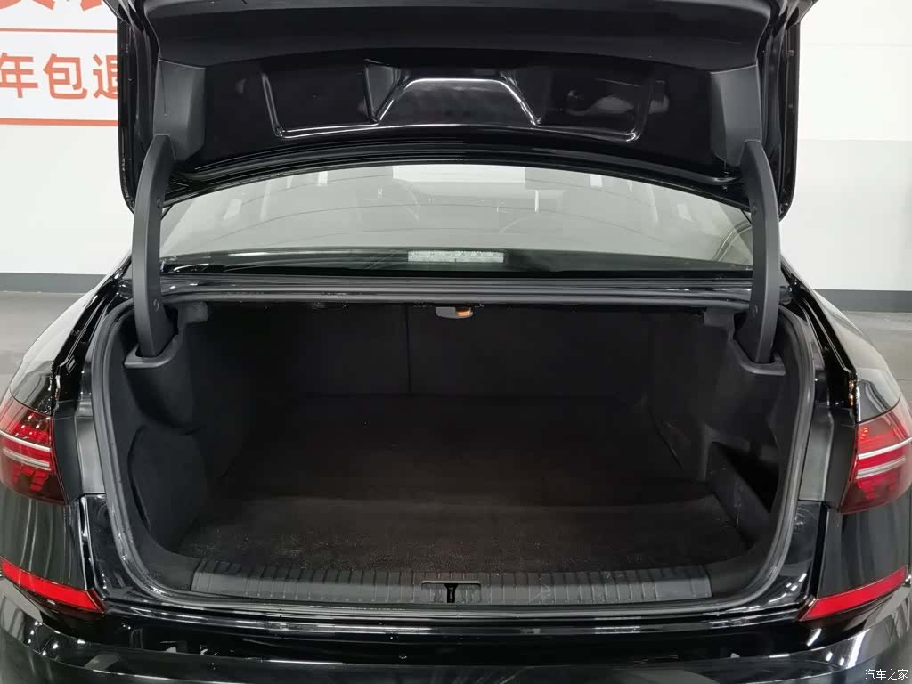 Volkswagen Passat, 2020 16