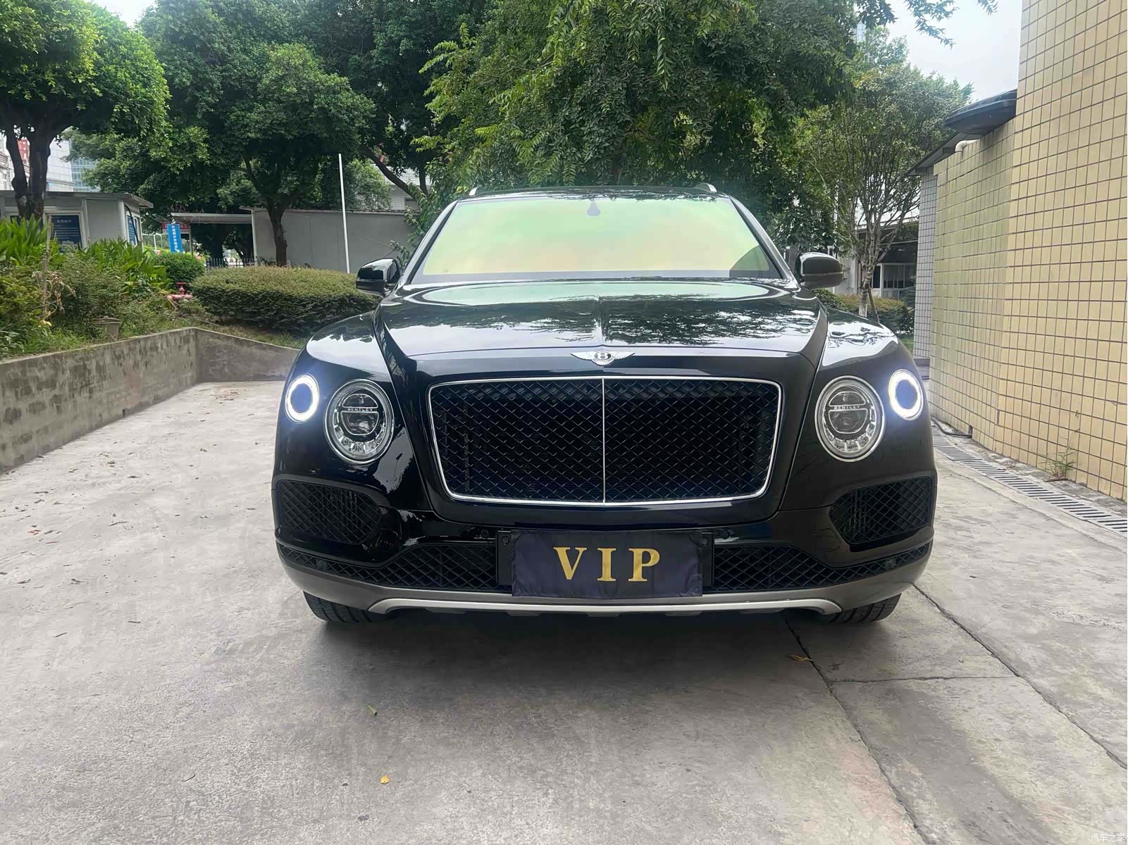 Bentley Bentayga, 2018 3
