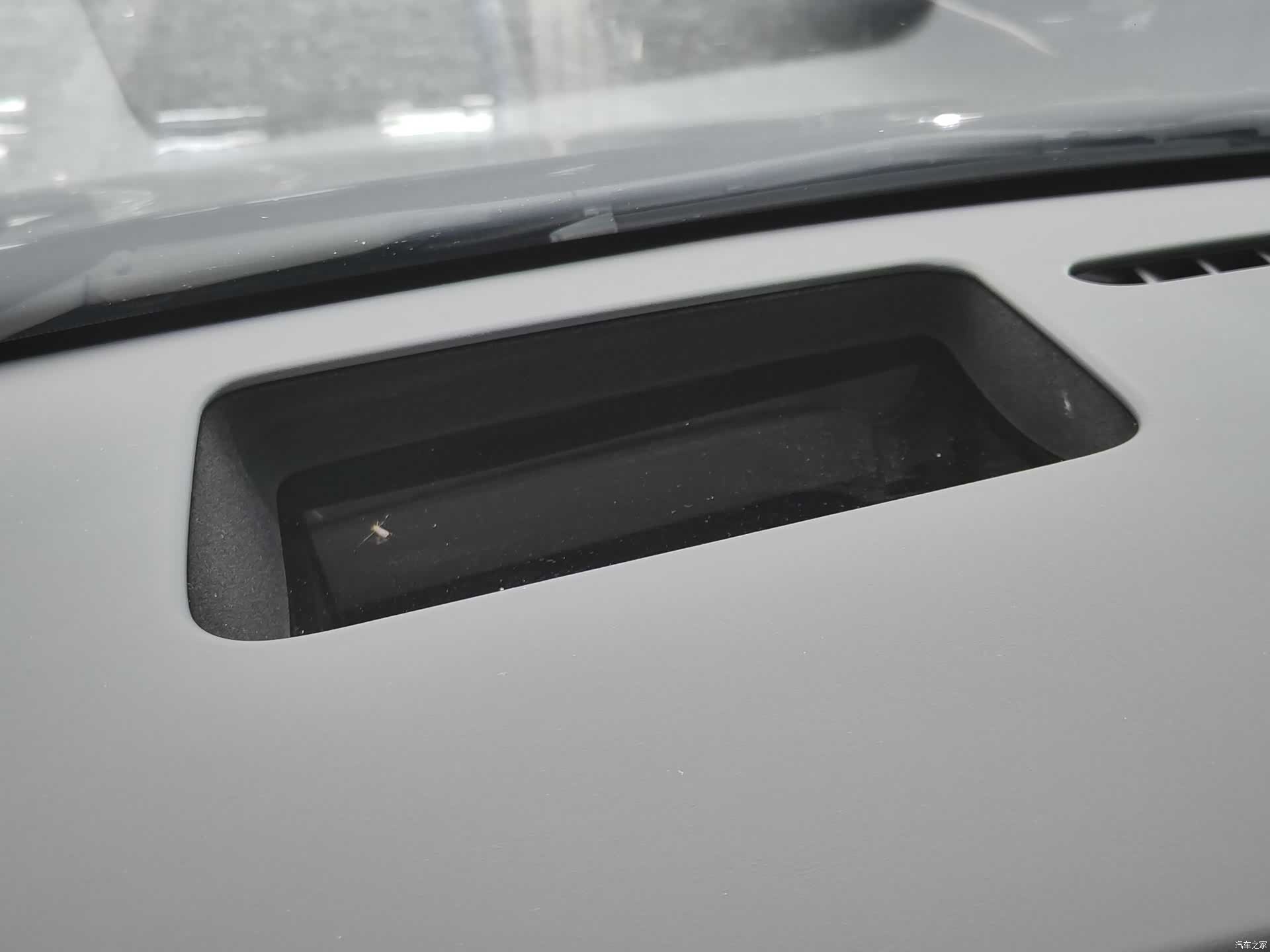 Li Auto i8, 2025 11