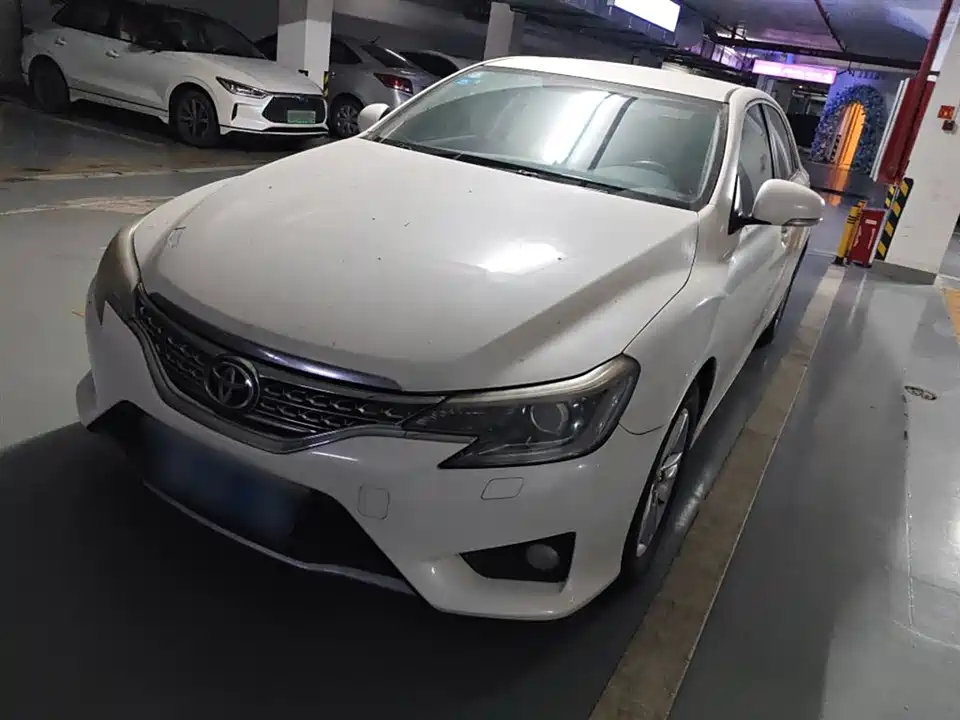 Toyota Reiz