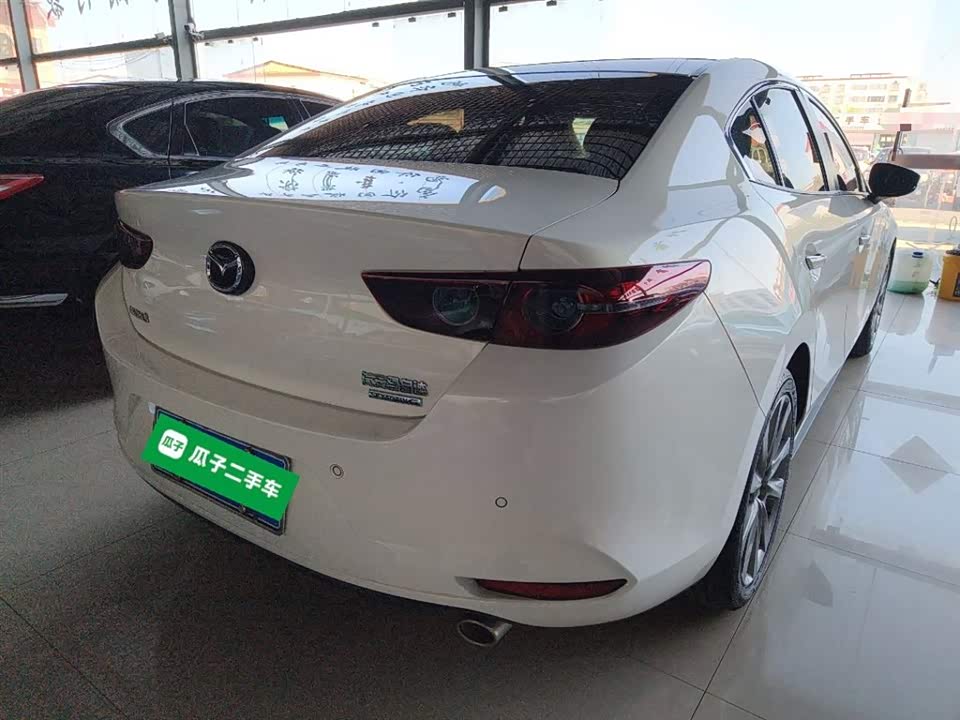 Mazda 3 Angkesaila