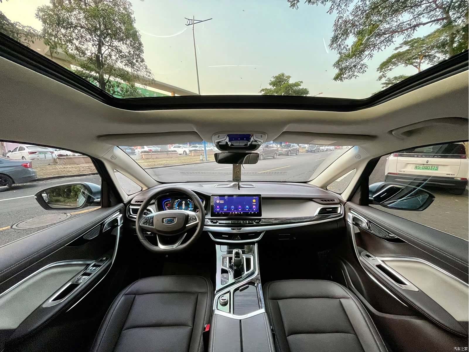 Geely Jiaji, 2019 все фото