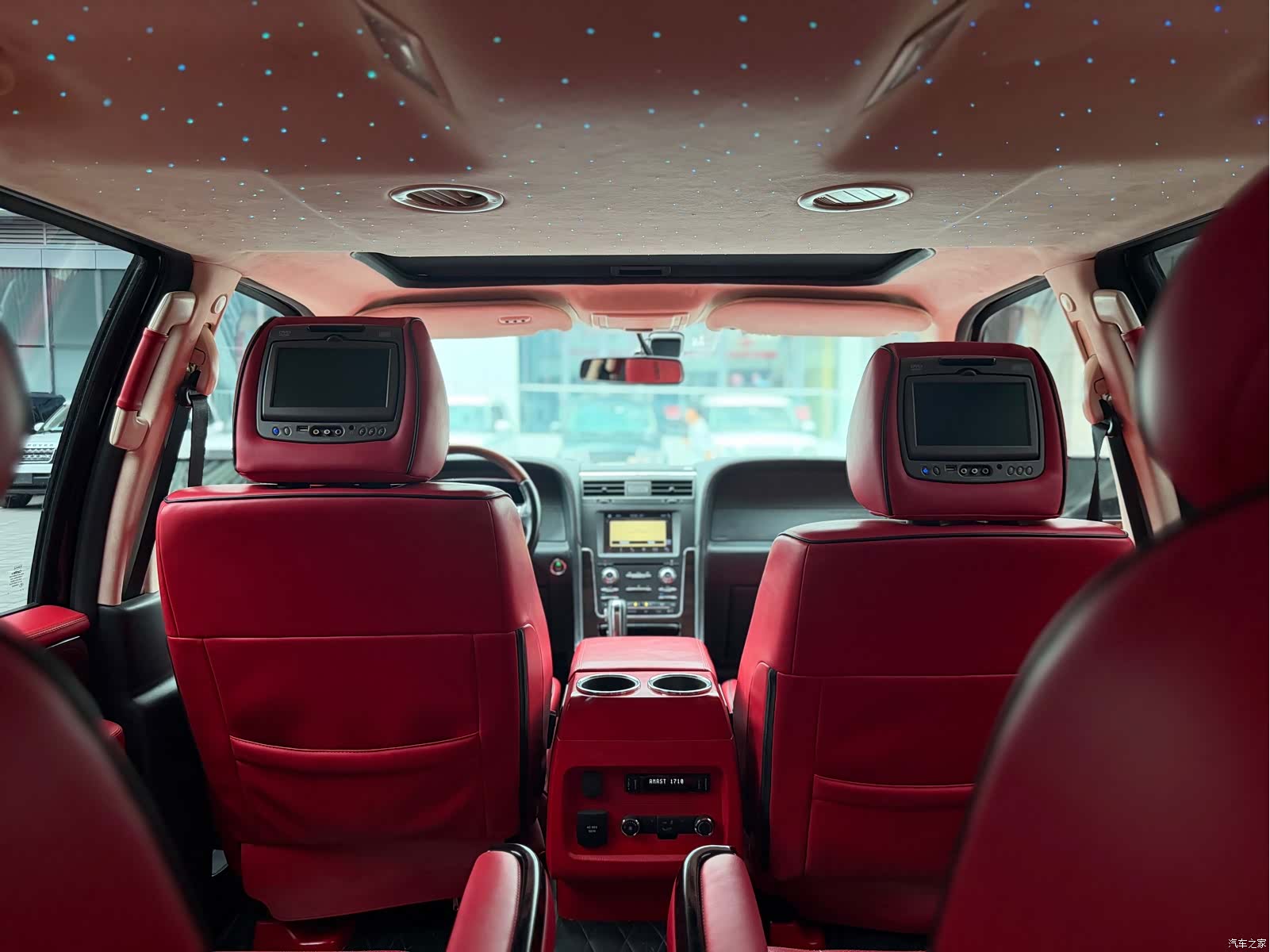 Lincoln Navigator, 2017 8