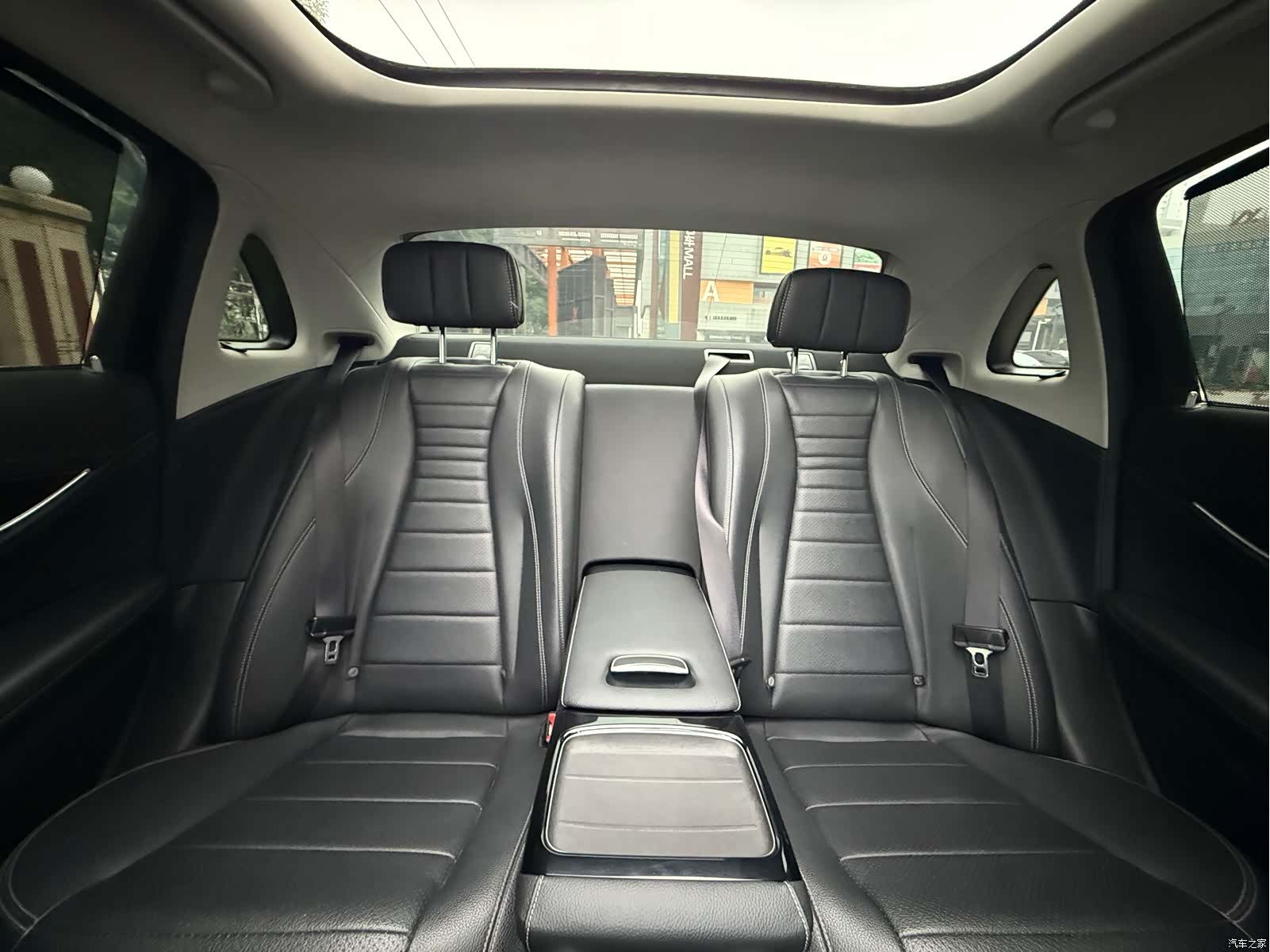 Mercedes-Benz E-Class, 2018 40