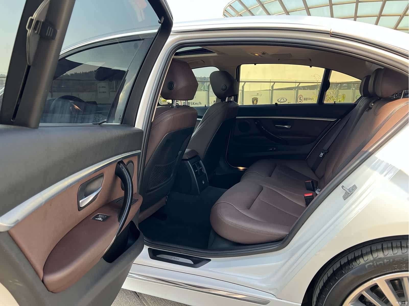 BMW 3 Series, 2018 20