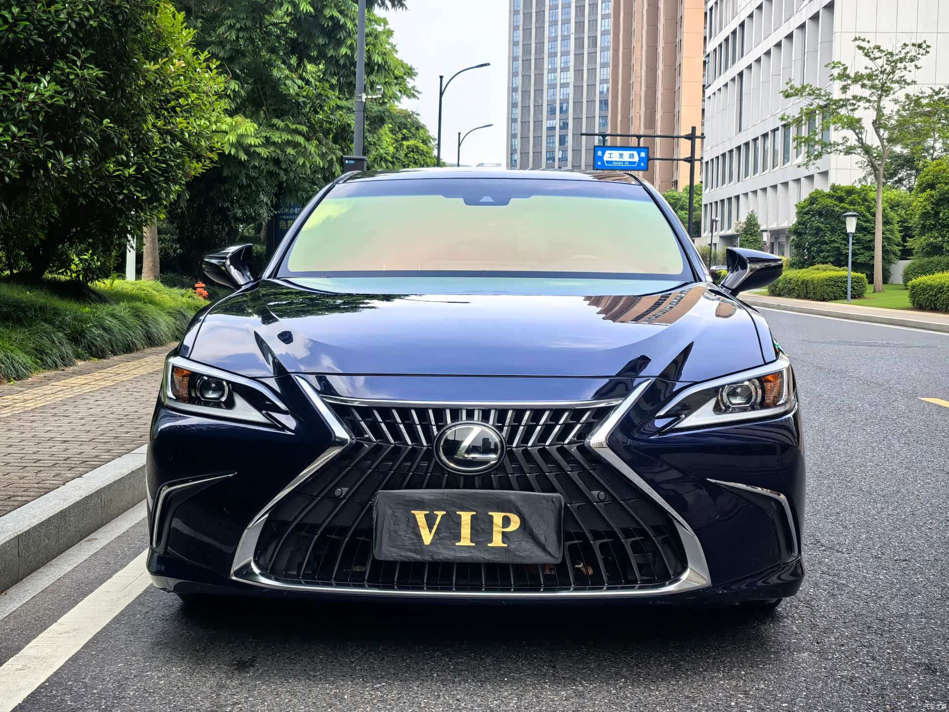 Lexus ES, 2023 2