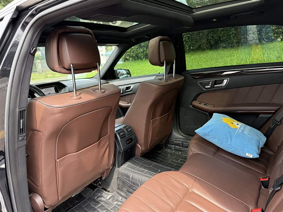 Mercedes-Benz E-class Mercedes-Benz E-class