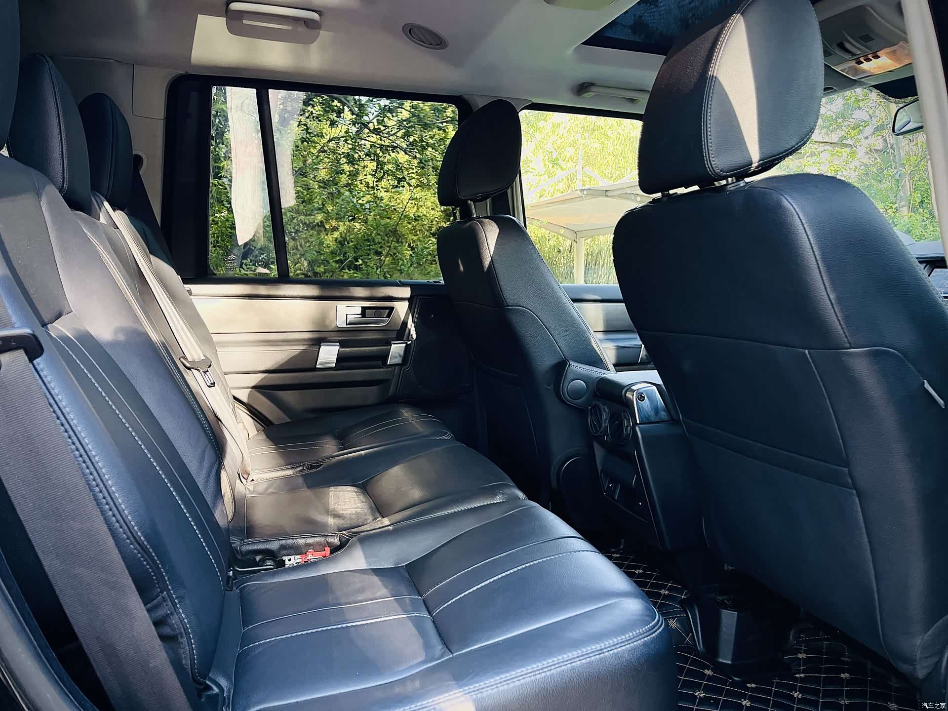 Land Rover Discovery, 2015 15