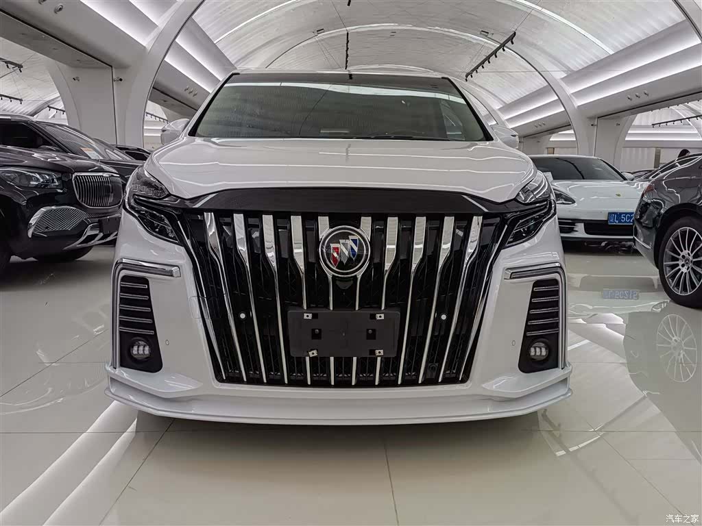 Buick GL8, 2022 2