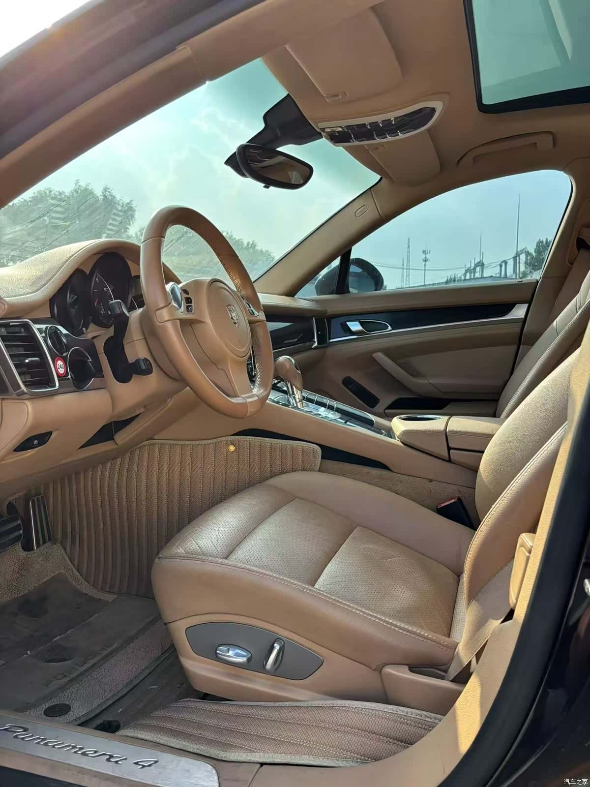 Porsche Panamera, 2011 4
