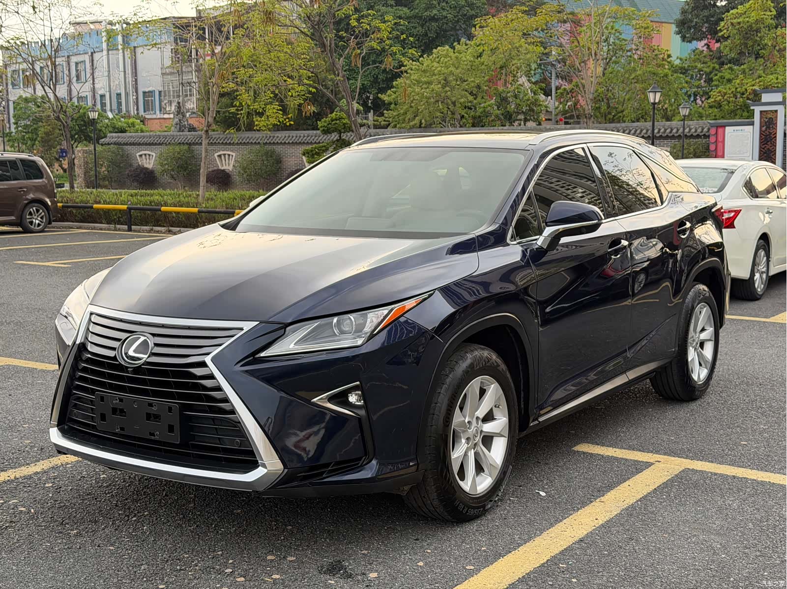 Lexus RX, 2016 1