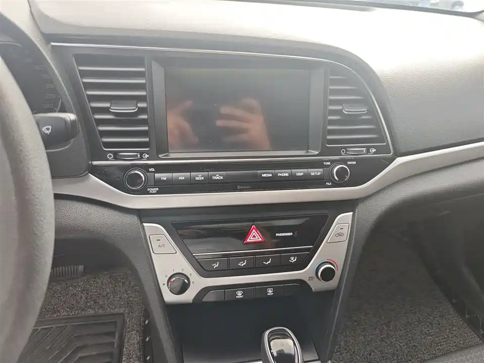 Hyundai Lead