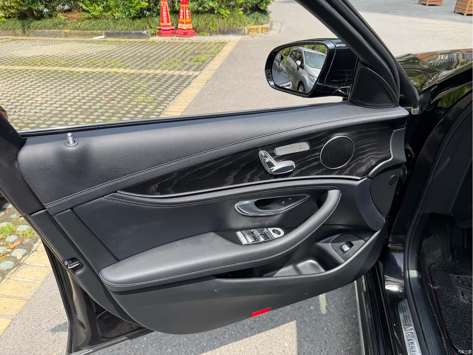Mercedes-Benz E-Class, 2018 16