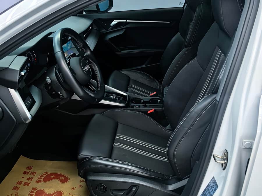 Audi A3 2023, фото 19