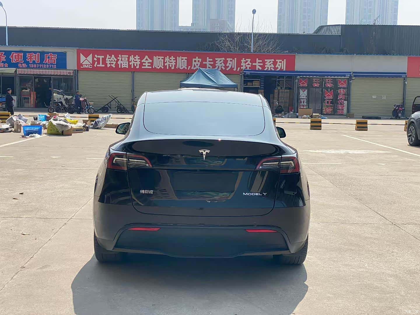 Tesla Model Y, 2023 8
