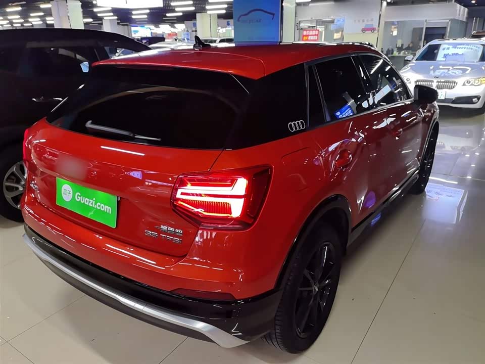 Audi Q2L