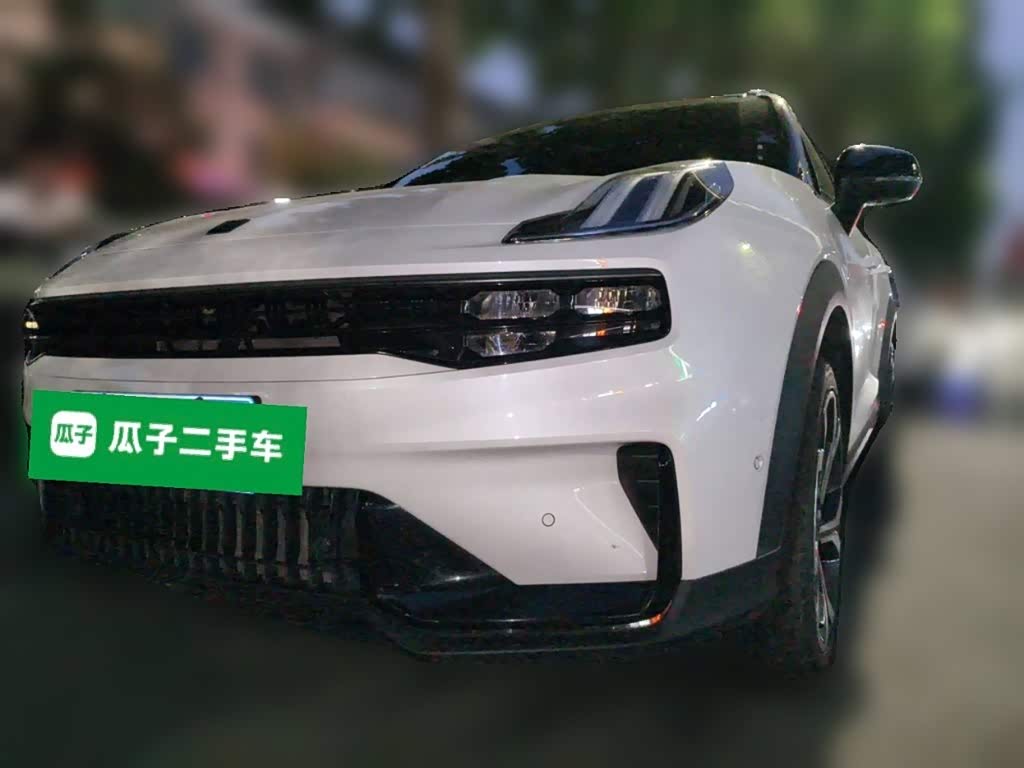 Lynk & Co 06