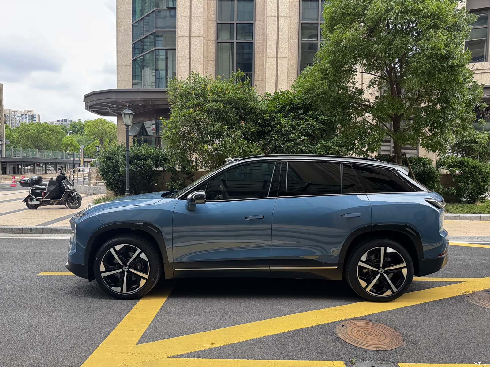 NIO ES7, 2022 4