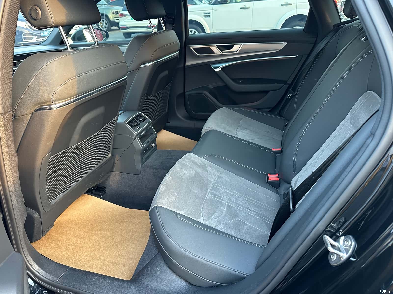 Audi A6L, 2024 10