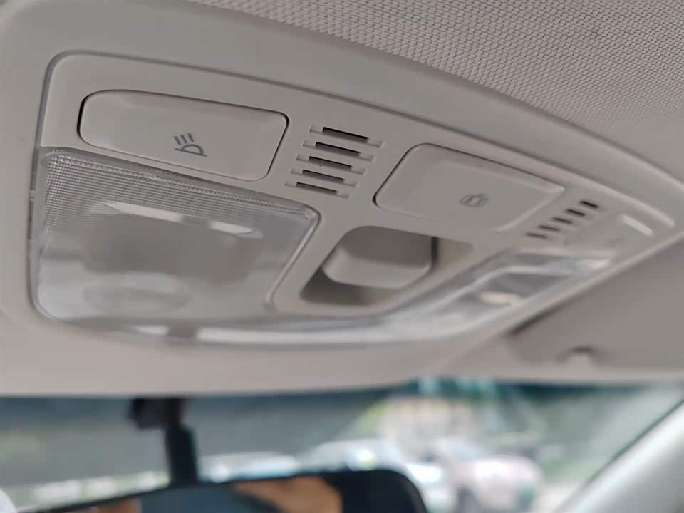 BAIC Beijing EU5
