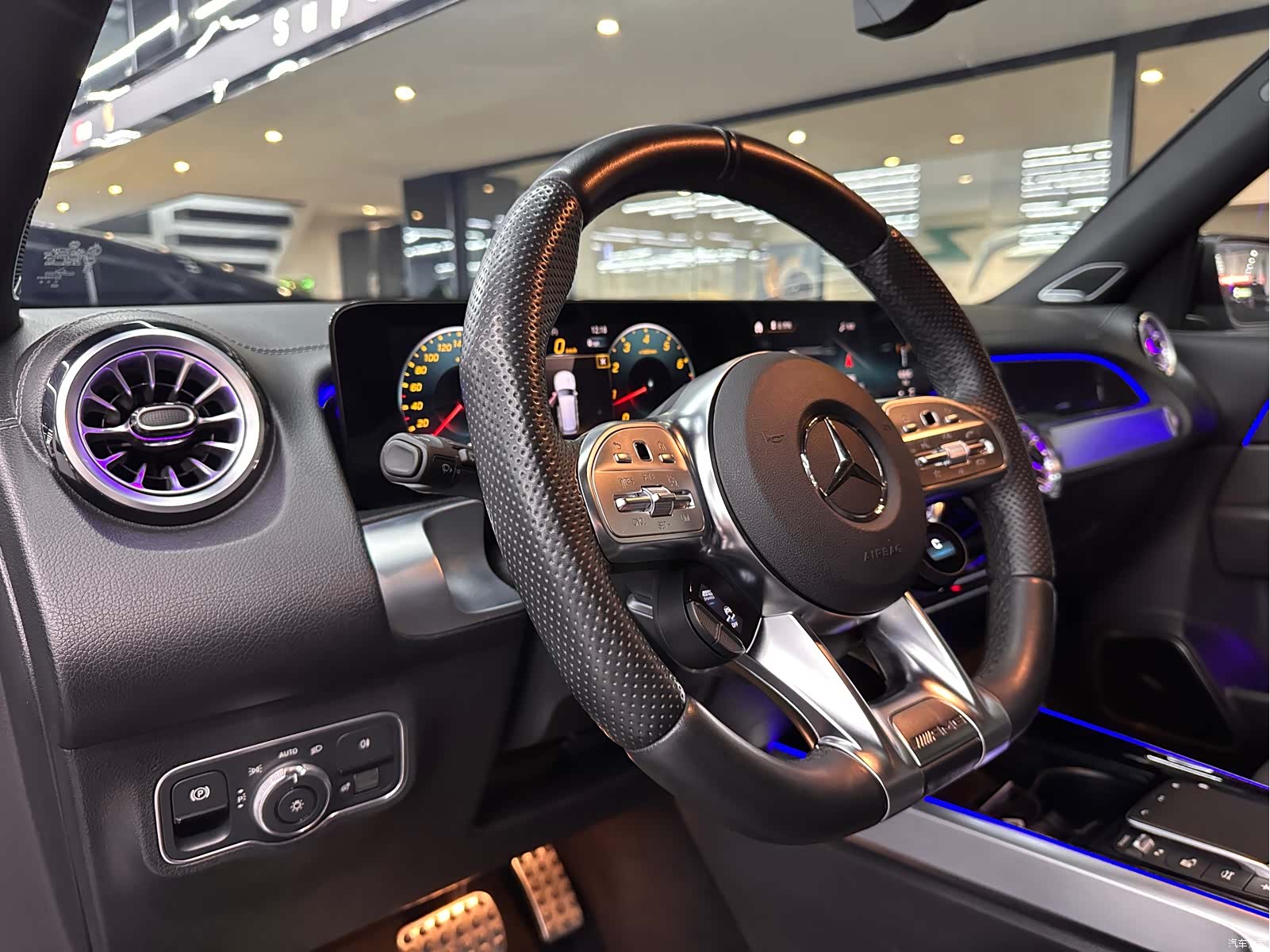 Mercedes-Benz GLB, 2023 9