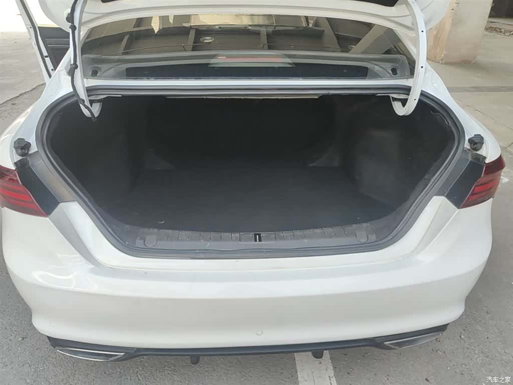 Geely Binray, 2021 15