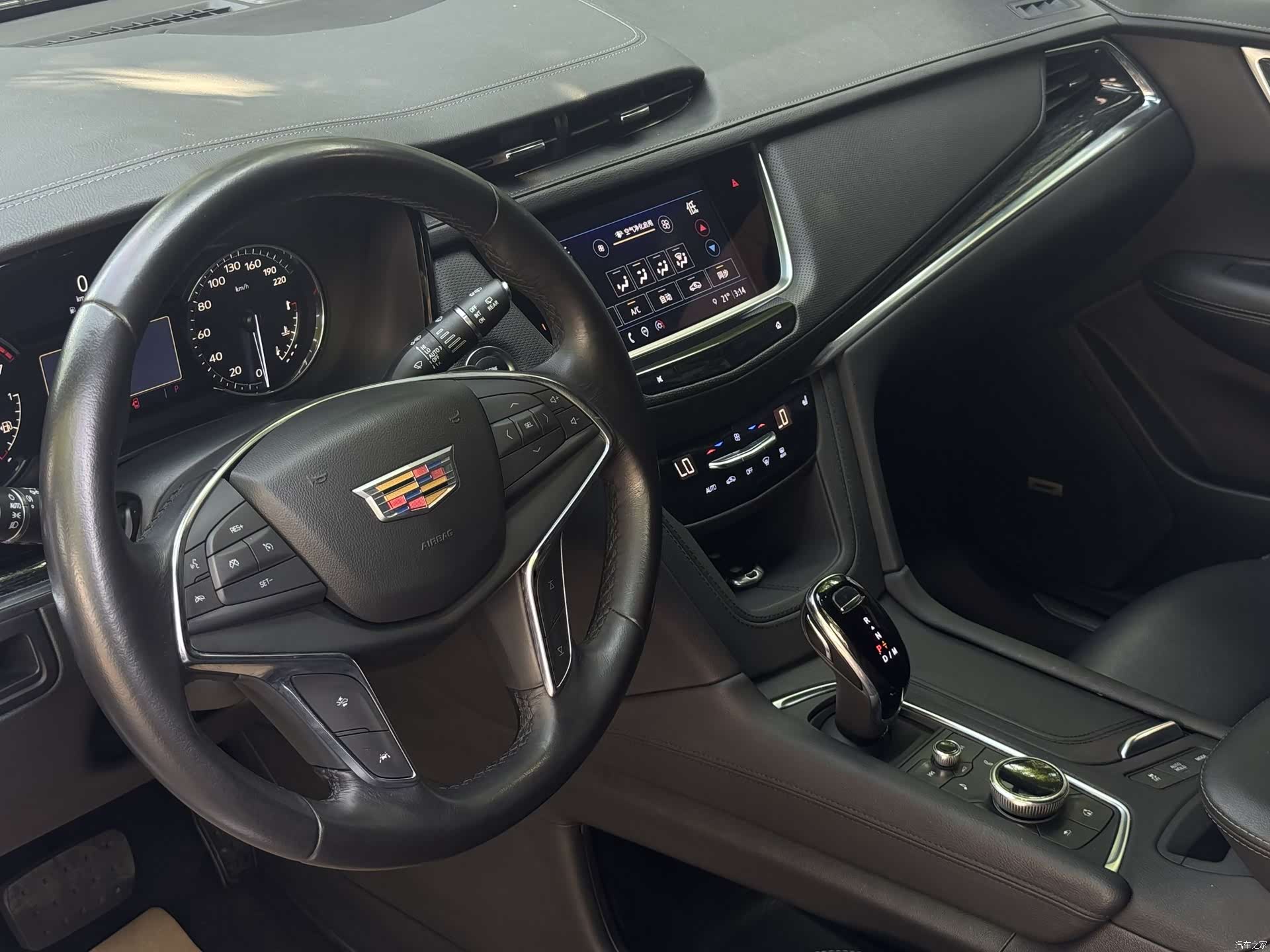 Cadillac XT5, 2022 8