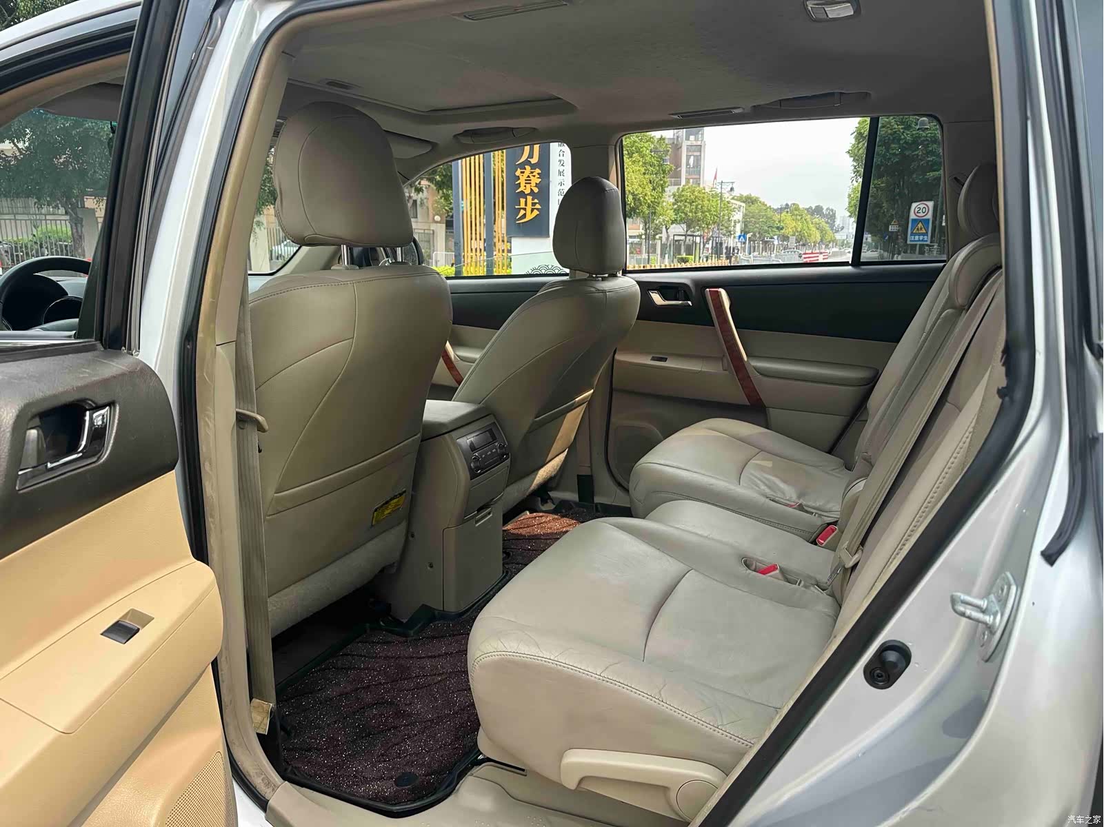 Toyota Highlander, 2008 6