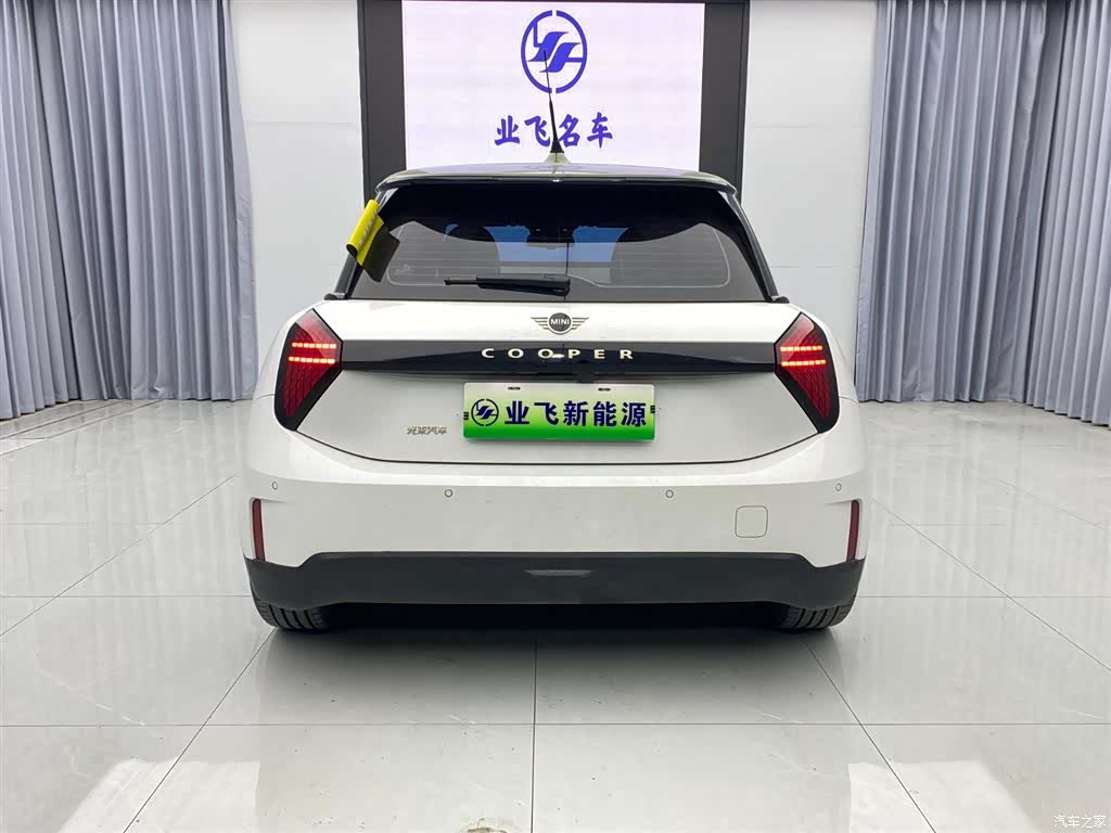 Mini Cooper, 2025 все фото
