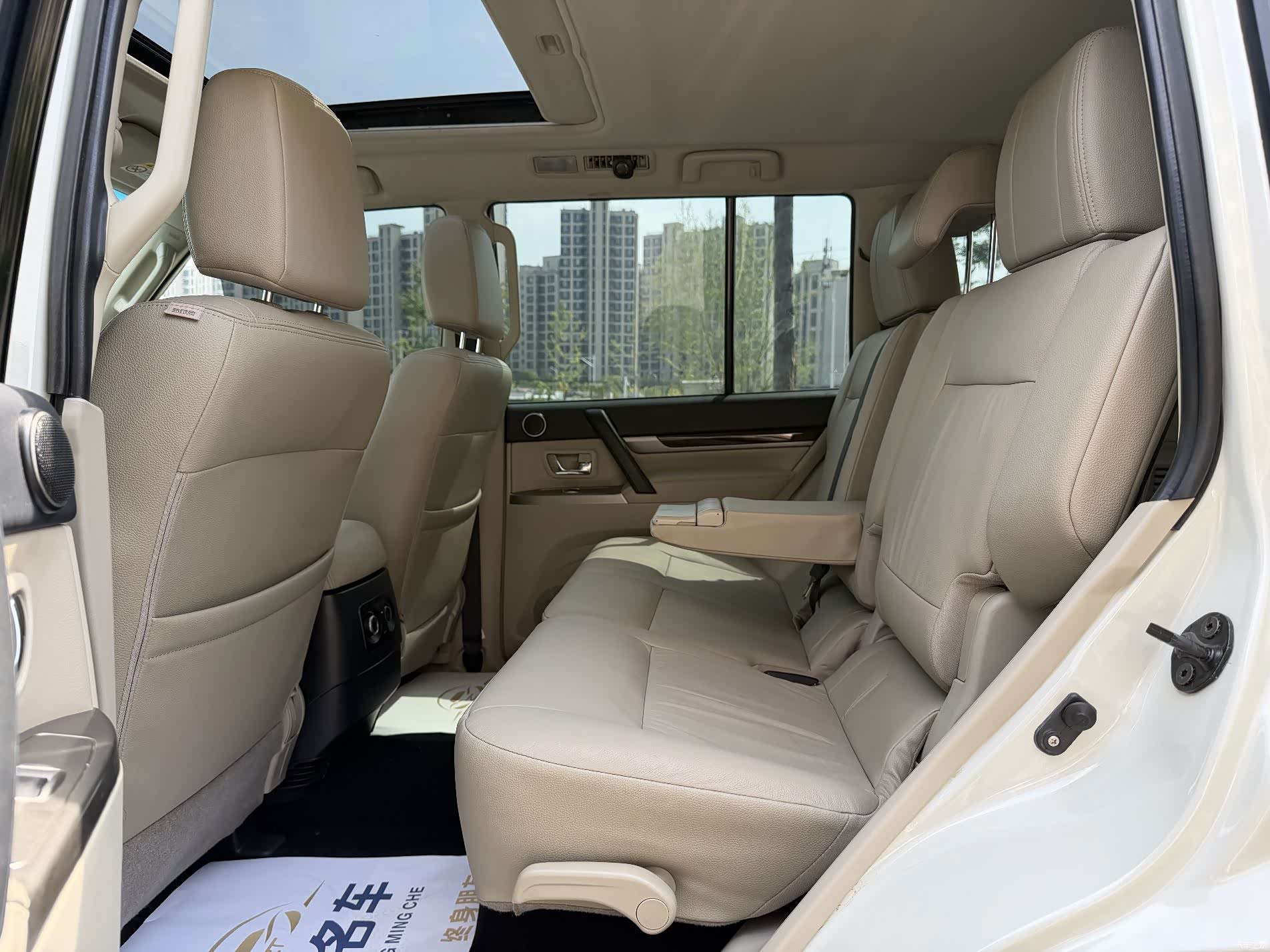 Mitsubishi Pajero, 2019 26